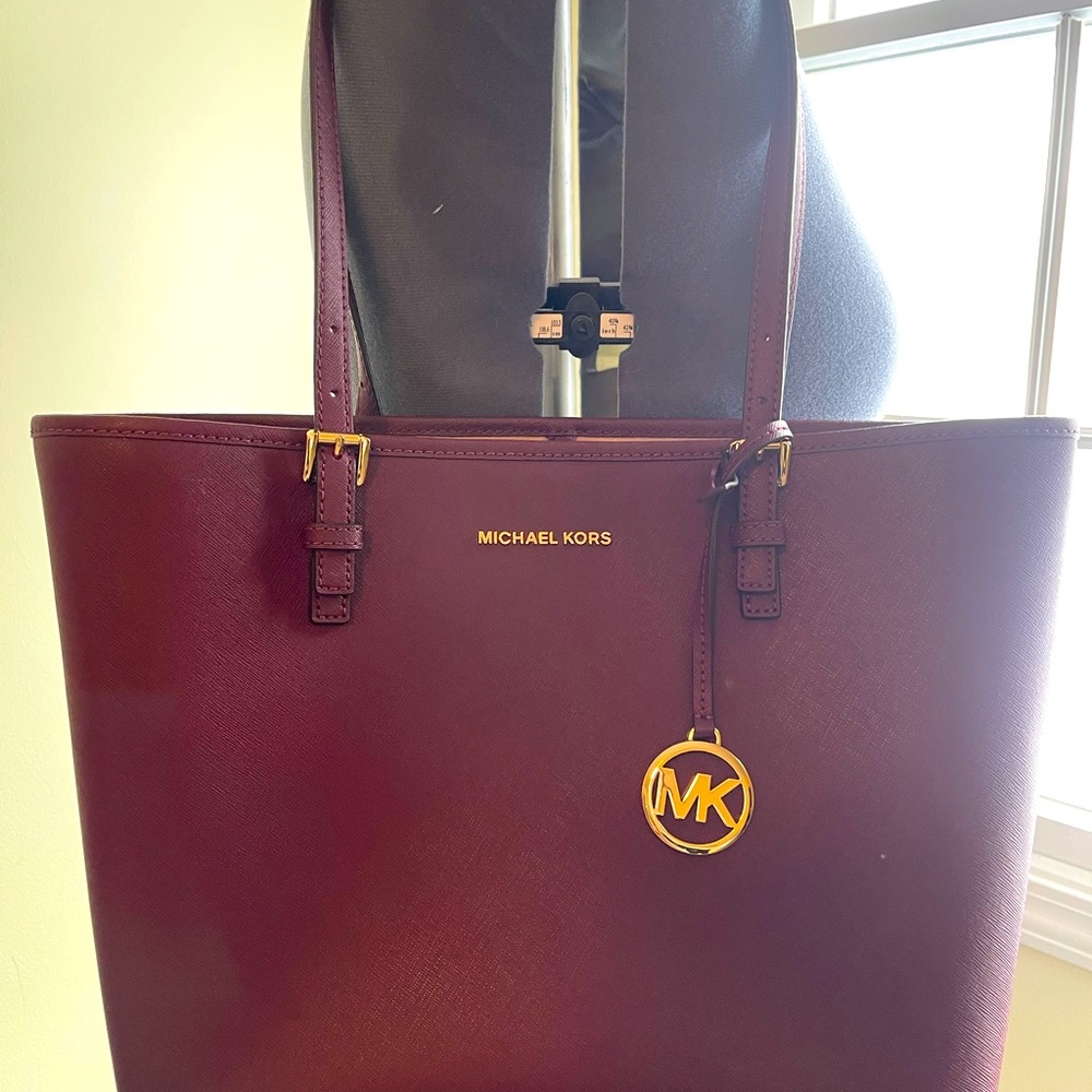NWOT Michael Kors jet set tote